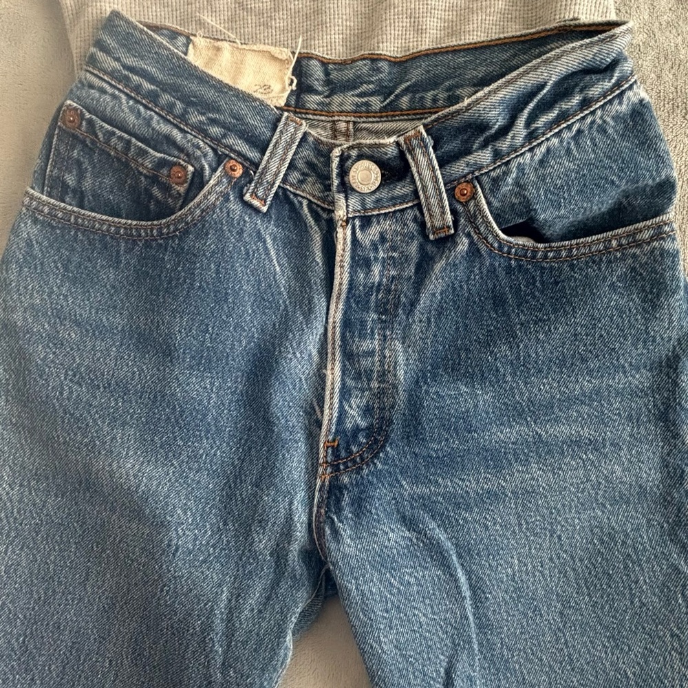 Vintage Levi’s Buttonfly Upcycled, Sz 23, ReDun - Picture 14 of 15